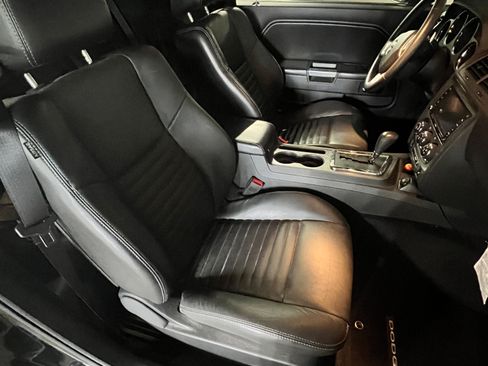 Used 2013 Dodge Challenger R/T RWD image 11