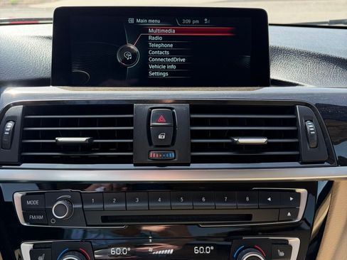 Used 2017 BMW 320i 320i Sedan 4D image 12