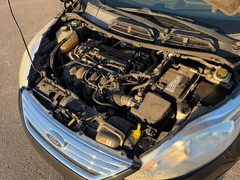 Used 2013 Ford Fiesta SE w/ Super Fuel Economy Pkg image 18