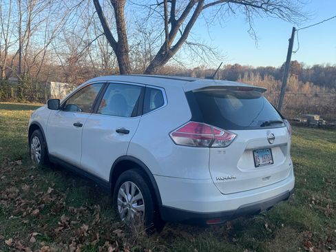 Used 2016 Nissan Rogue S image 9