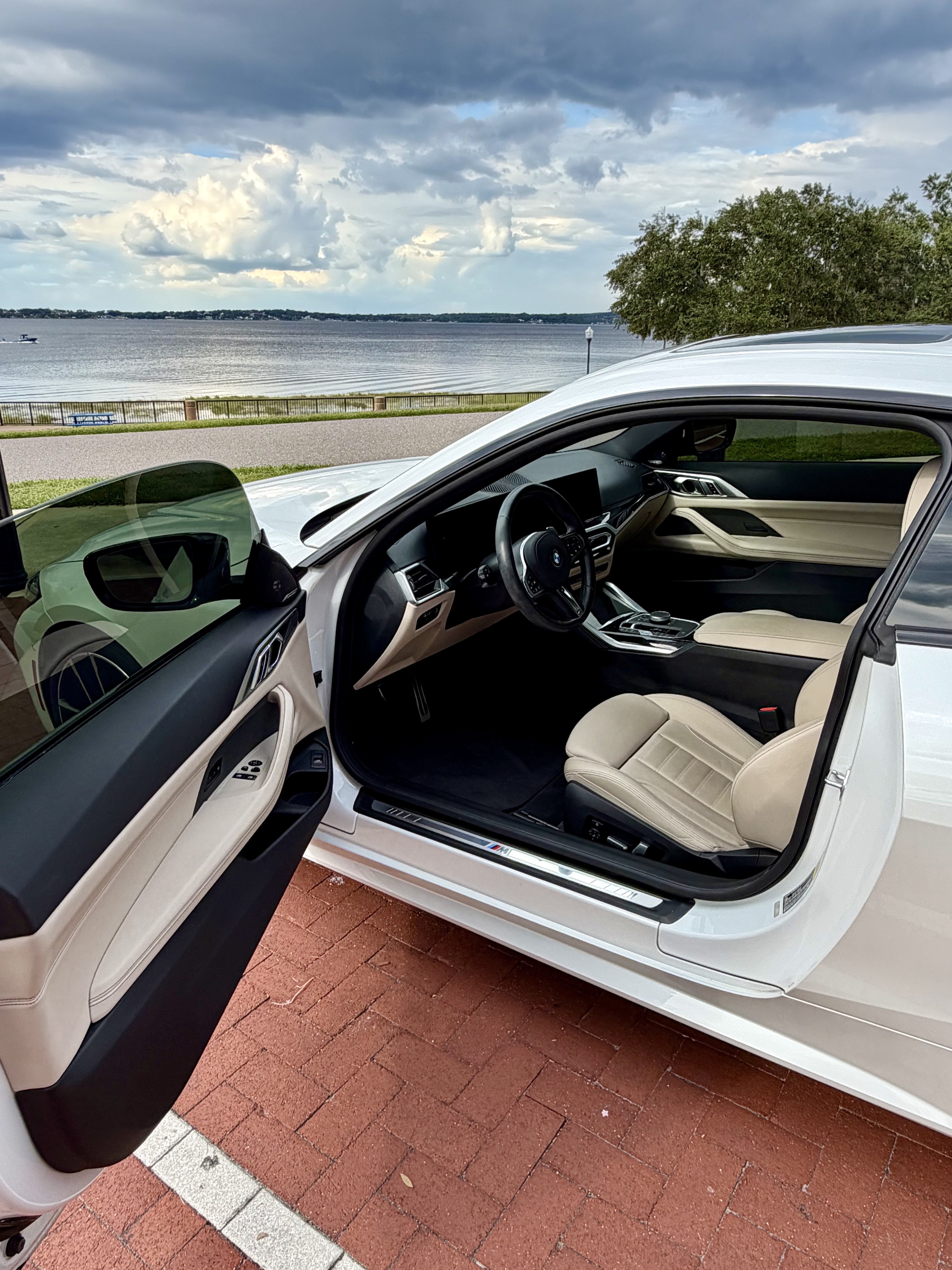 Used 2024 BMW M440i Coupe RWD image 12