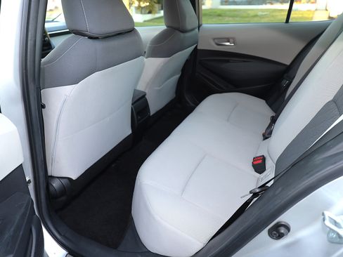 Used 2020 Toyota Corolla LE w/ Carpet Mat Package (TMS) image 10