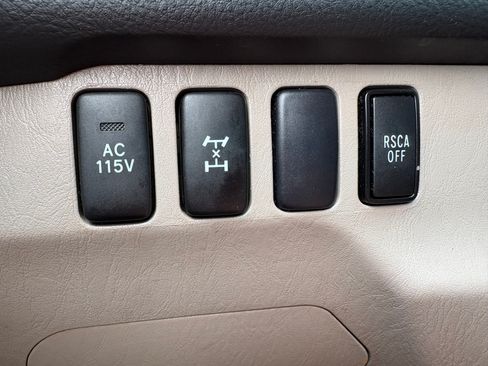 Used 2005 Toyota 4Runner Limited AWD/4WD image 14