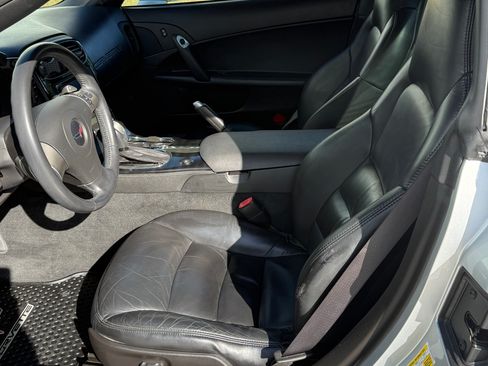 Used 2009 Chevrolet Corvette Coupe RWD image 12