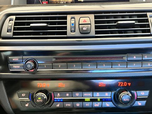 Used 2016 BMW 550i Sedan image 14