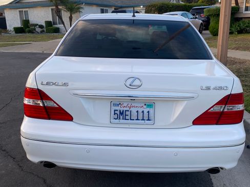 Used 2005 Lexus LS 430 w/ Modern Luxury Pkg RWD image 5