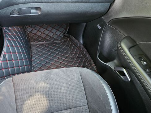 Used 2018 Dodge Challenger GT w/ GT Interior Package image 21