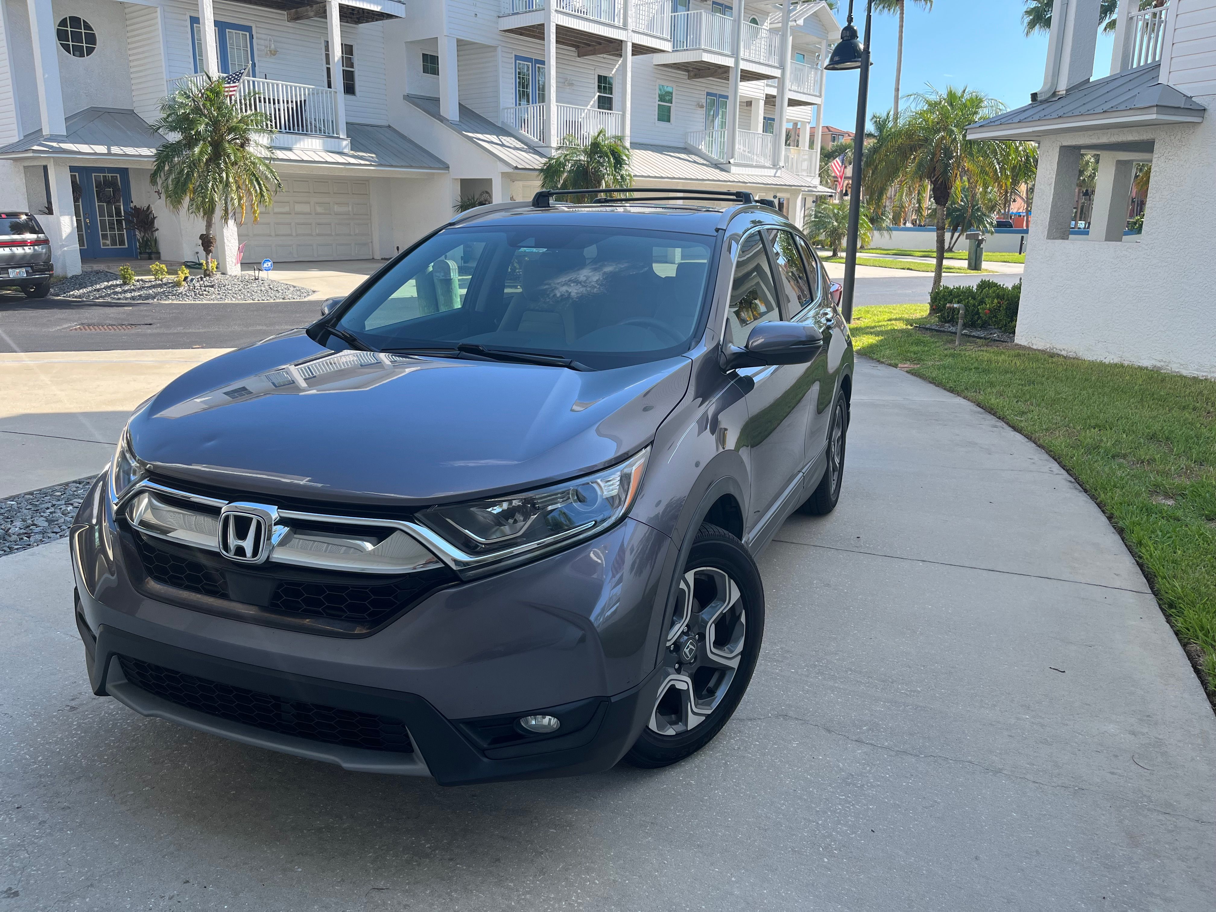 Used 2018 Honda CR-V EX image 1