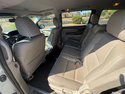 Used 2011 Honda Odyssey EX-L image 9