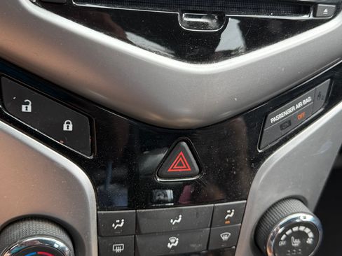 Used 2014 Chevrolet Cruze LT w/ RS Package FWD image 12