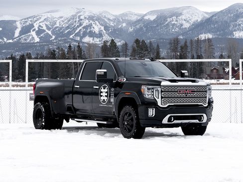 Used 2020 GMC Sierra 3500 Denali w/ Denali Ultimate Package image 4