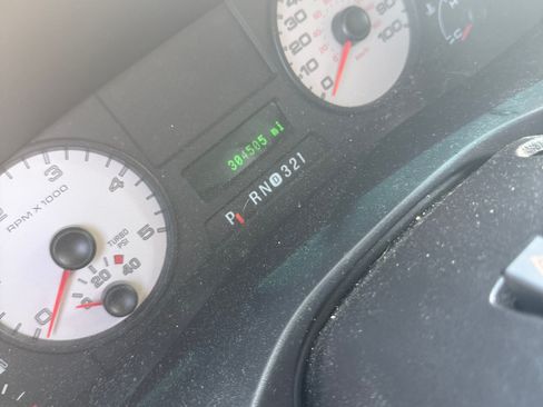 Used 2005 Ford F250 Lariat AWD/4WD image 10