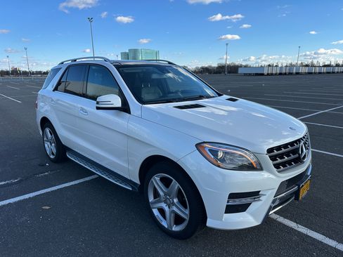 Used 2014 Mercedes-Benz ML 550 4MATIC image 5
