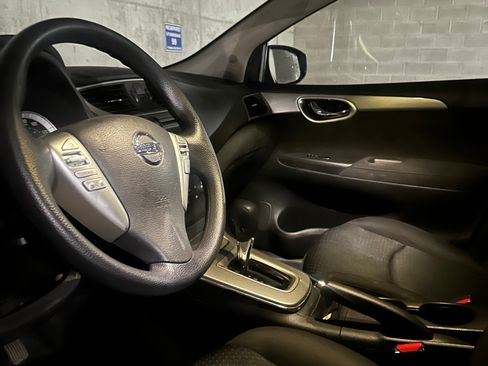 Used 2014 Nissan Sentra SR image 6