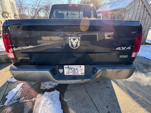 Used 2010 Dodge Ram 1500 Truck ST w/ ST Popular Equipment Group image 6