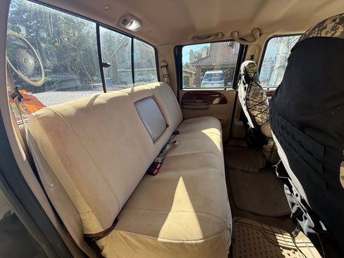 Used 2003 Ford F250 Lariat image 10