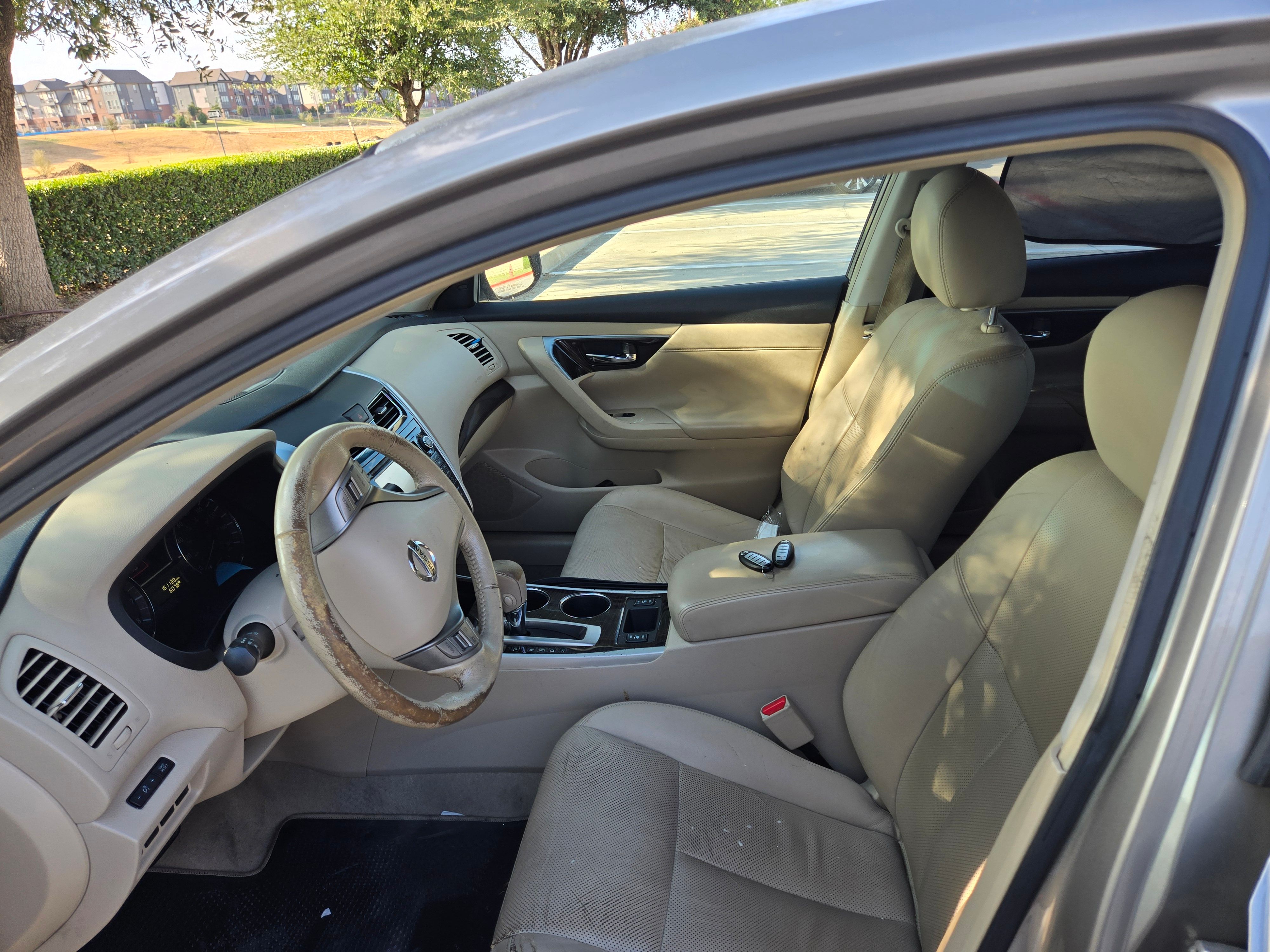 Used 2013 Nissan Altima 2.5 SL w/ Technology Pkg FWD image 9