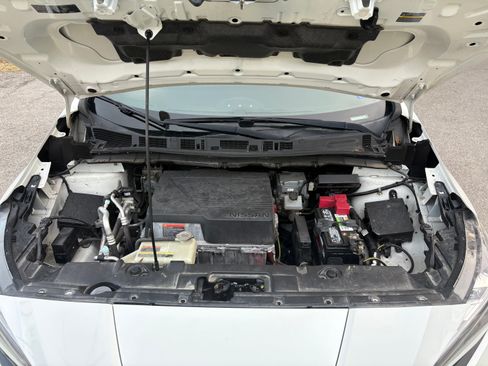 Used 2018 Nissan Leaf SL w/ SL Technology Package image 22