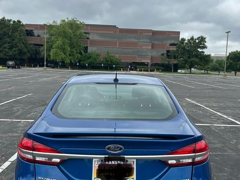 Used 2017 Ford Fusion Titanium FWD image 5