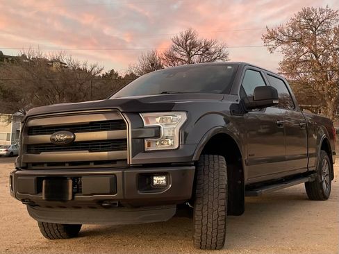 Used 2015 Ford F150 Lariat w/ Equipment Group 502A Luxury image 29