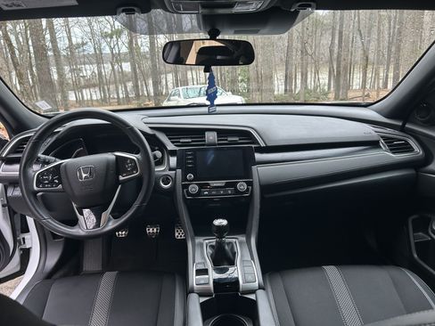 Used 2020 Honda Civic Sport image 15