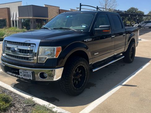 Used 2013 Ford F150 XLT w/ XLT Chrome Pkg RWD image 6