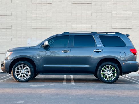 Used 2014 Toyota Sequoia Limited image 32