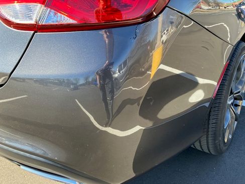 Used 2015 Chrysler 200 S w/ Navigation & Sound Group I image 18