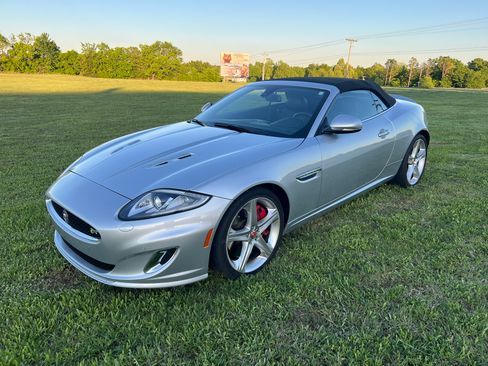 Used 2015 Jaguar XKR R RWD image 1
