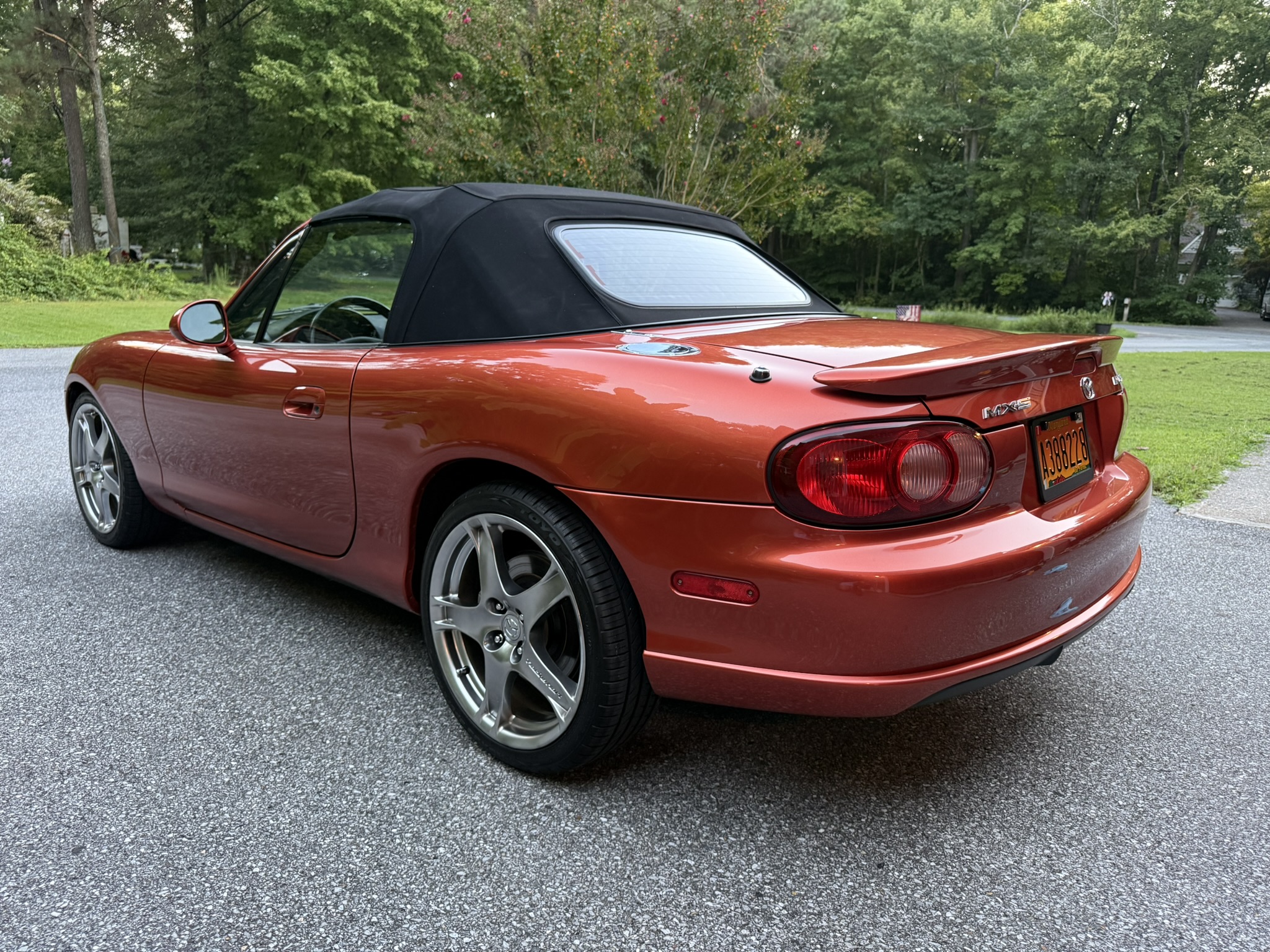 Used 2005 MAZDA MX-5 Miata MAZDASPEED RWD image 4