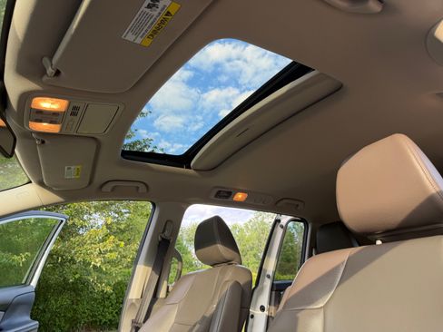 Used 2015 Honda Odyssey EX-L image 17
