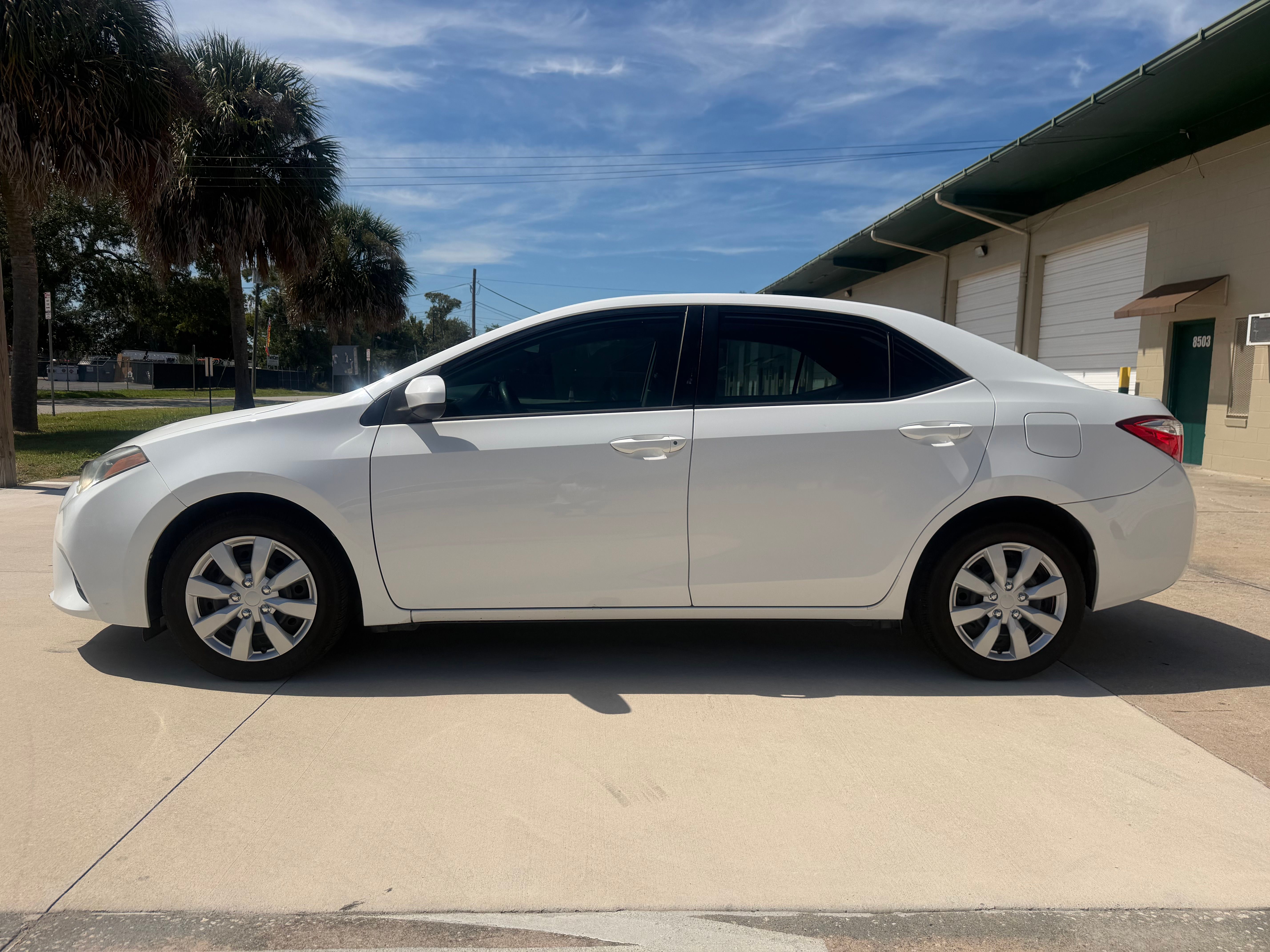 Used 2014 Toyota Corolla LE FWD image 9