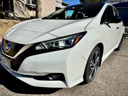 Used 2020 Nissan Leaf SV w/ SV Technology Package image 8