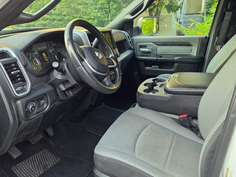 Used 2022 RAM 2500 Big Horn AWD/4WD image 16
