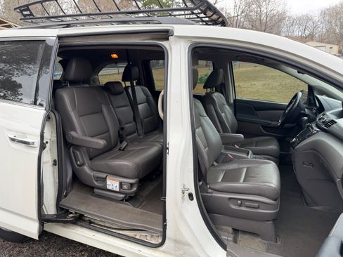 Used 2015 Honda Odyssey Touring image 13