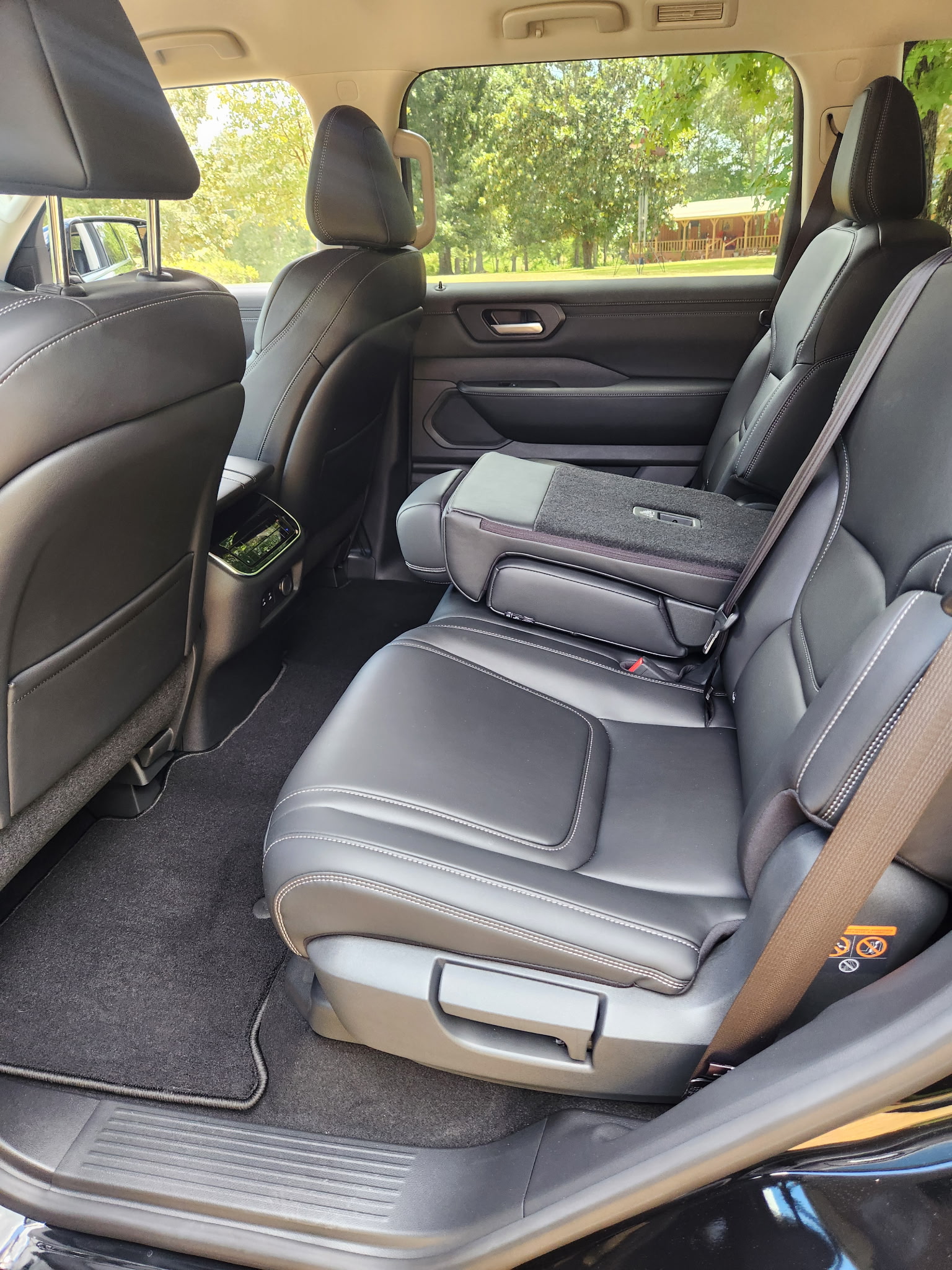 Used 2026 Nissan Armada SV RWD image 10