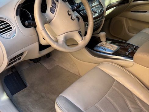 Used 2014 INFINITI QX60 AWD w/ Deluxe Touring Package image 2