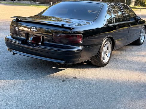 Used 1994 Chevrolet Impala SS image 8