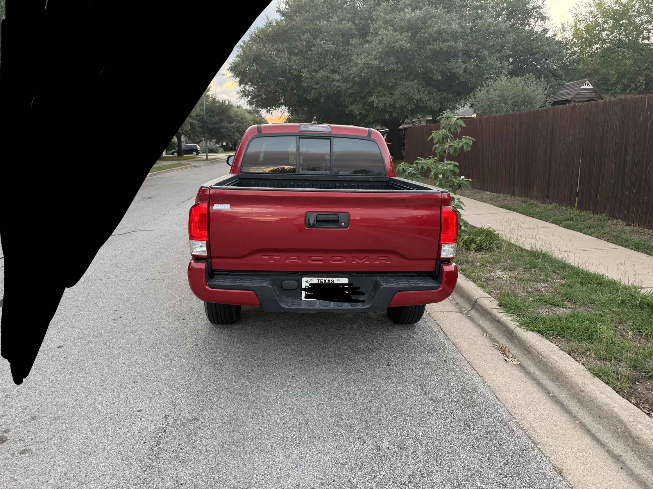 Used 2017 Toyota Tacoma SR w/ SR Convenience Package RWD image 5