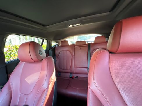 Used 2022 BMW X6 xDrive40i w/ Executive Package image 17