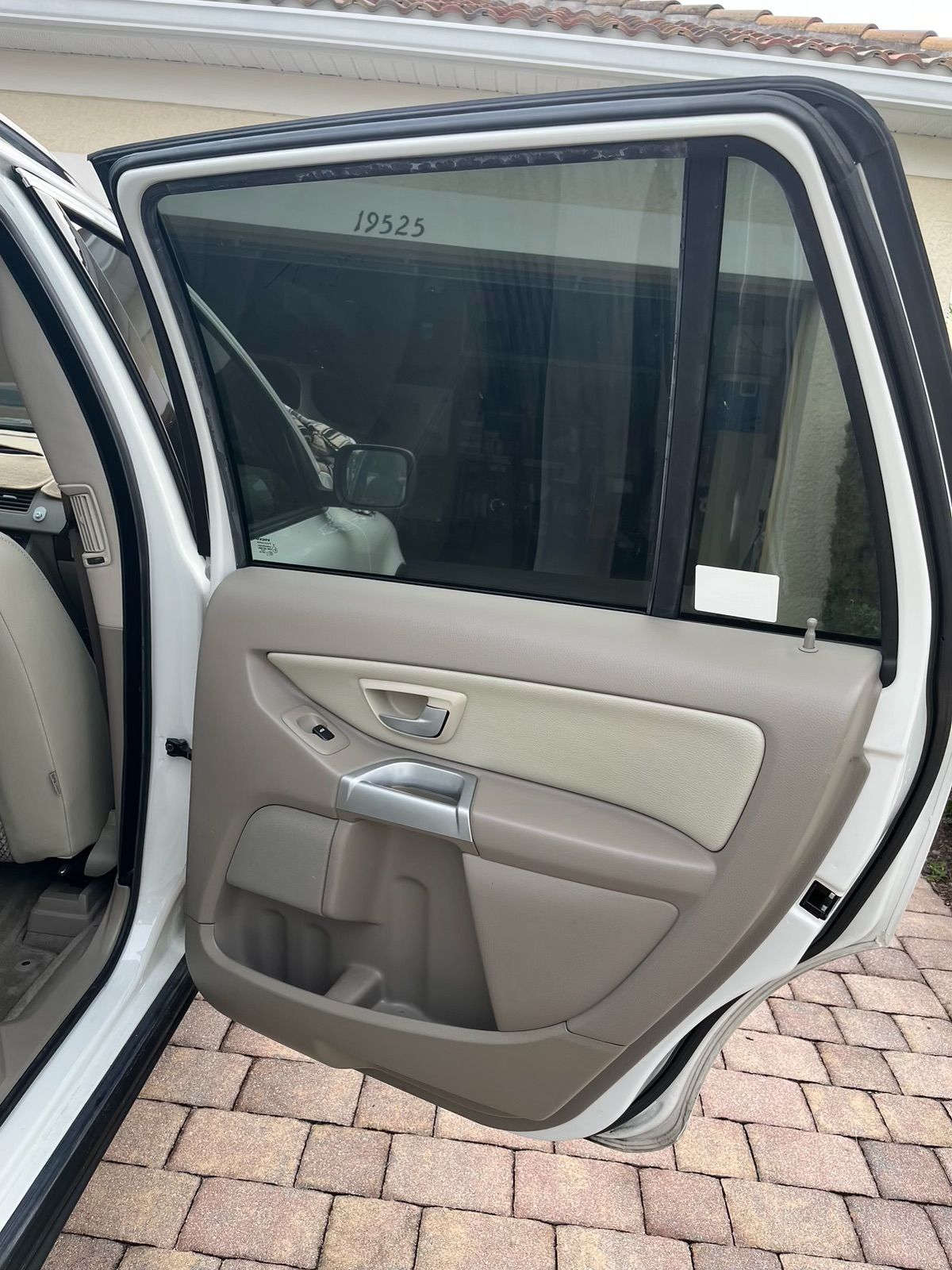 Used 2005 Volvo XC90 2.5T AWD/4WD image 12
