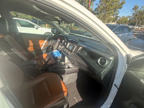 Used 2017 Toyota RAV4 LE w/ Carpet Mat Package FWD image 11