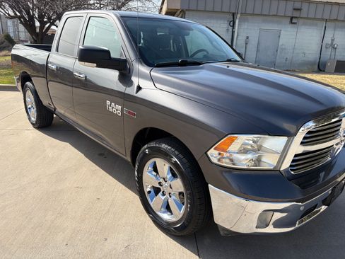 Used 2018 RAM 1500 Big Horn image 4