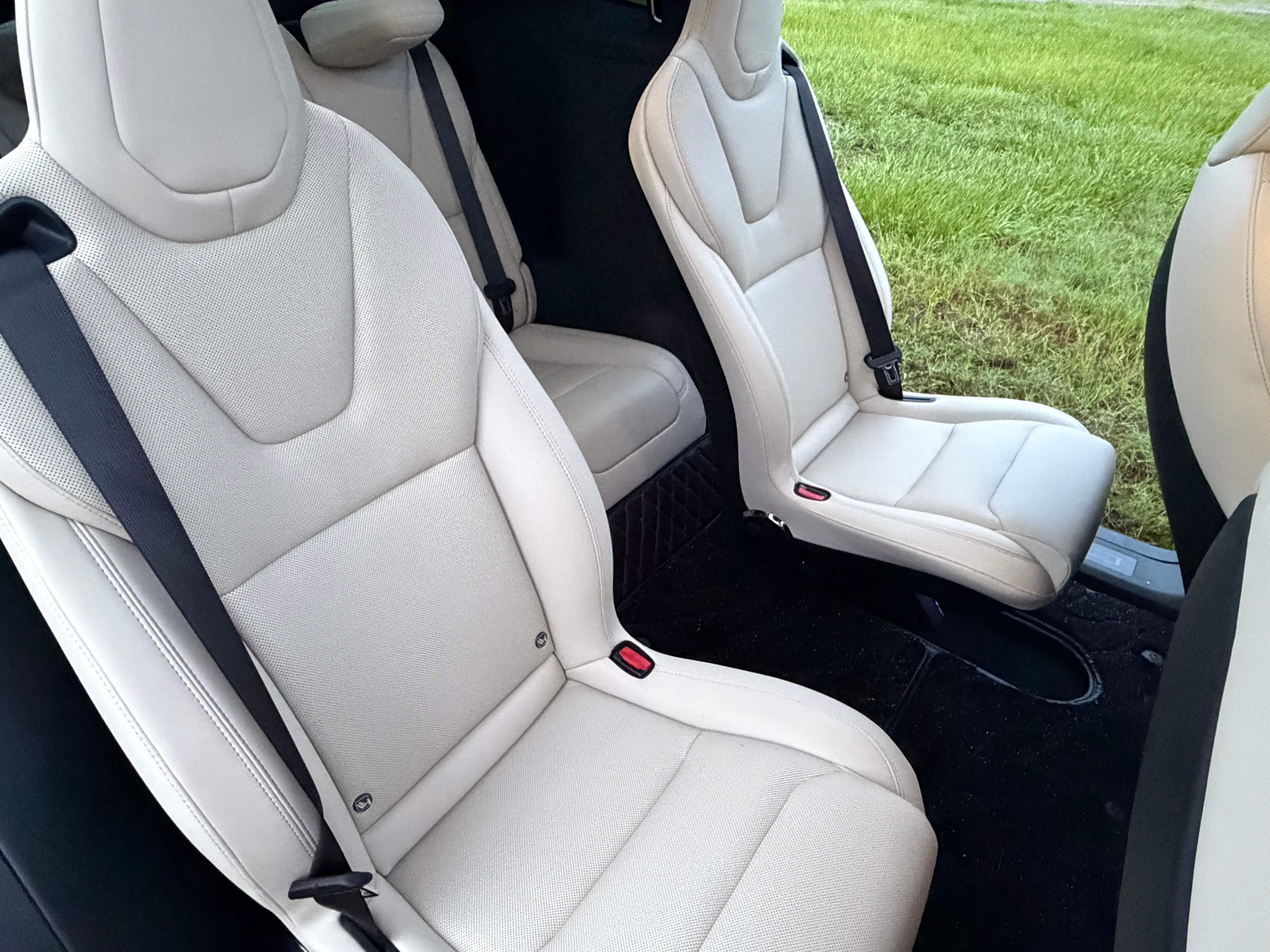 Used 2026 Tesla Model X Plaid AWD/4WD image 8