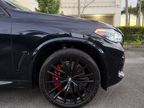 Used 2021 BMW X5 M50i w/ Executive Package image 5