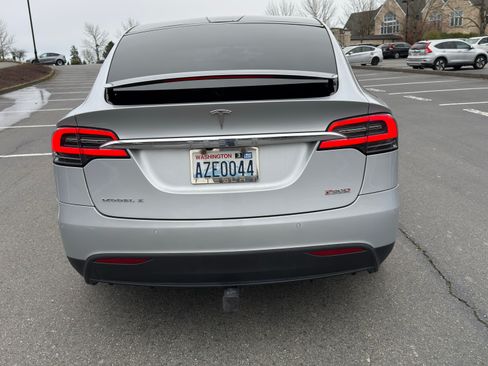 Used 2016 Tesla Model X Performance image 6