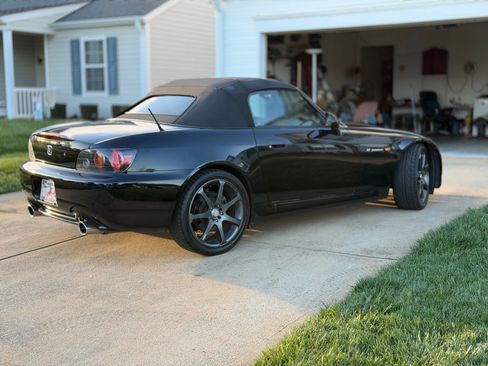 Used 2005 Honda S2000 image 5
