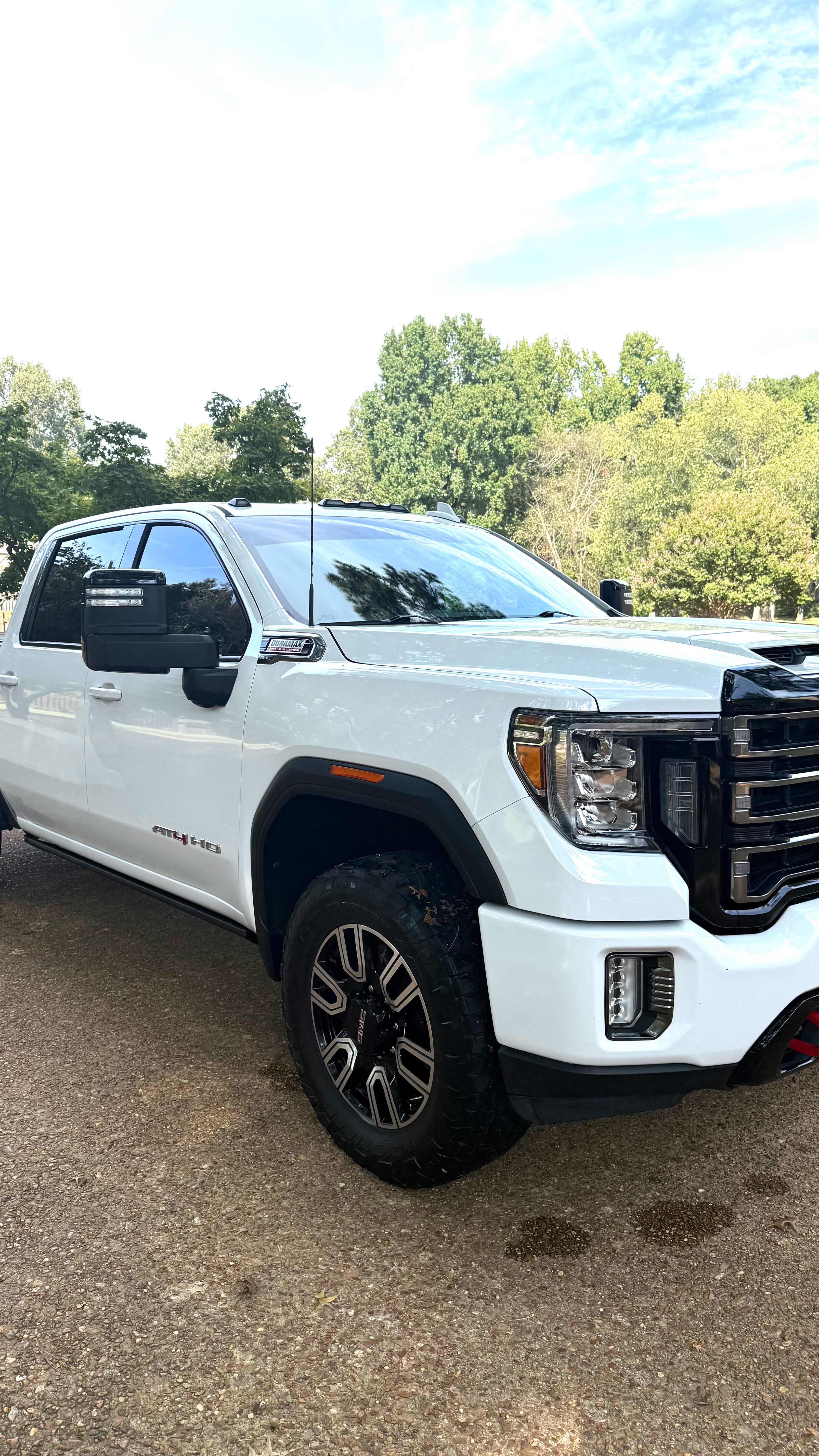 Used 2022 GMC Sierra 2500 AT4 w/ Gooseneck/5TH Wheel Package AWD/4WD image 4