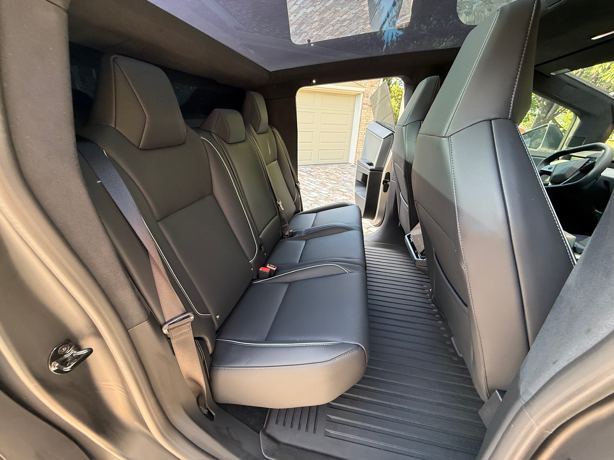 Used 2024 Tesla Cybertruck Cyberbeast AWD/4WD image 25