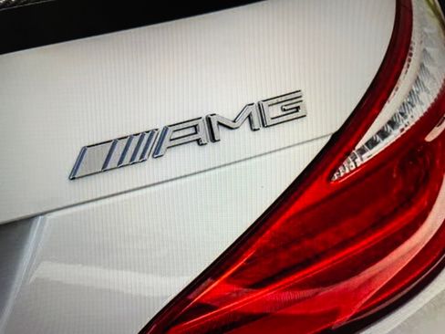 Used 2013 Mercedes-Benz SL 63 AMG image 16